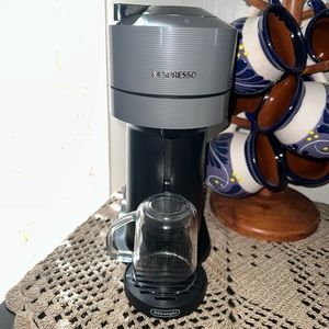 Nespresso Vertuo Next Dark Gray & Aeroccino3
Milk Frother